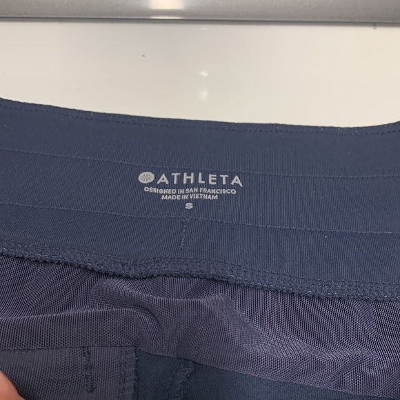 Athleta navy short drawstring waist size small drawstring waist 9” length - Picture 2 of 9